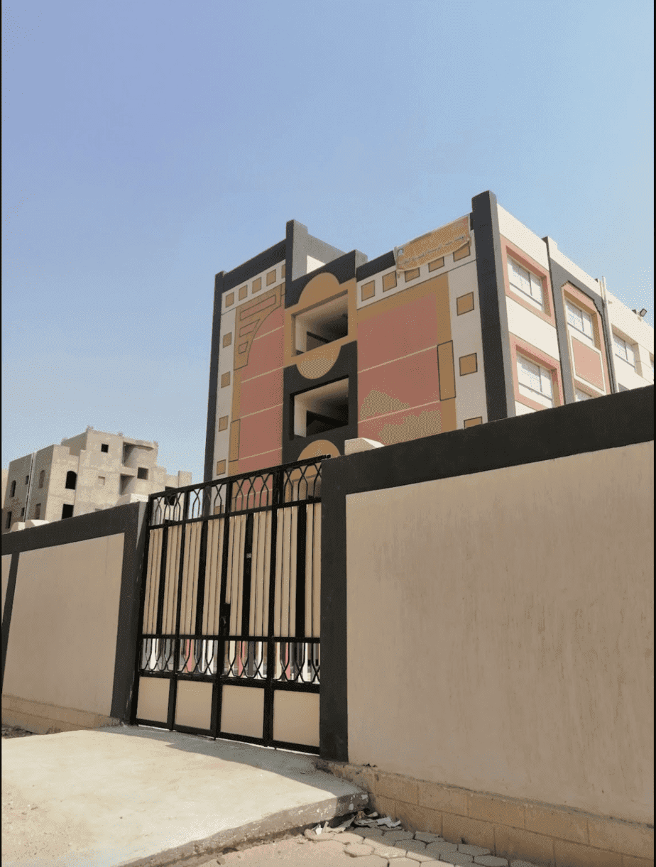 مدرسة نهضة مصر الرسمية المتميزة لغات - 3
