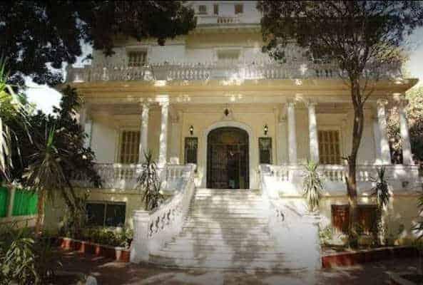 مدرسة دار التربية بالدقى