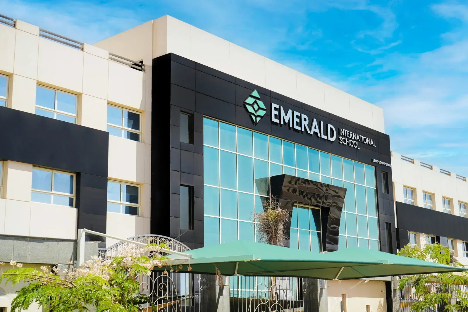 Emerald International School - EIS